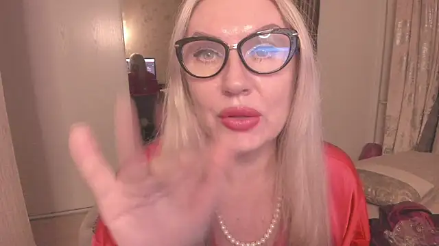 OliviaDancequeen's cam snapshot