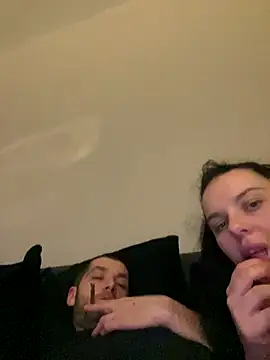 Kinkycouple142's cam snapshot