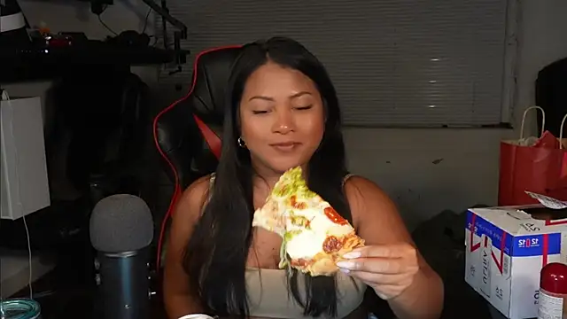 Bubbleliyah live sex cam