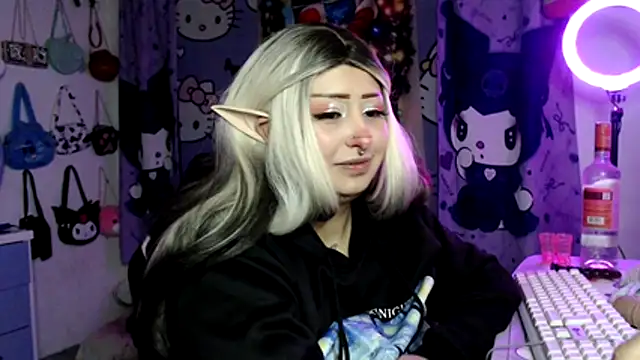 lussyevans24 live sex cam