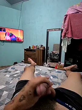 Rodriguess010 live sex cam