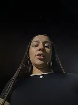 Brunettecollins05's cam snapshot