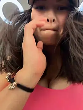 LaudingElastase's cam snapshot