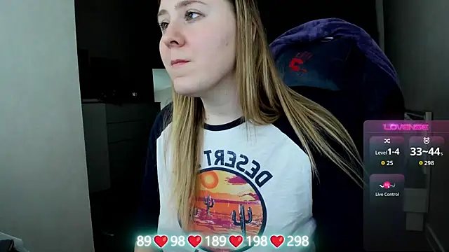 Olivia_Munk's cam snapshot