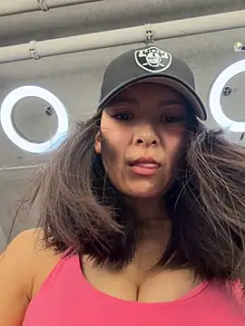 LaudingElastase's cam snapshot