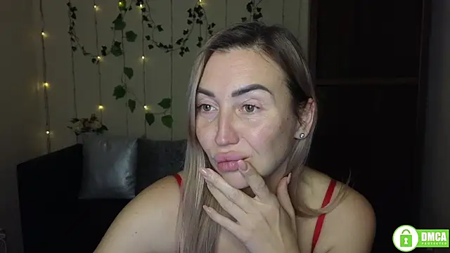 Kiss_julli88I's cam snapshot