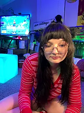 urpuppymoon's cam snapshot