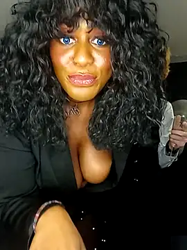 AmazonianMistress live sex cam