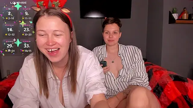 Tenderly_Couple's cam snapshot