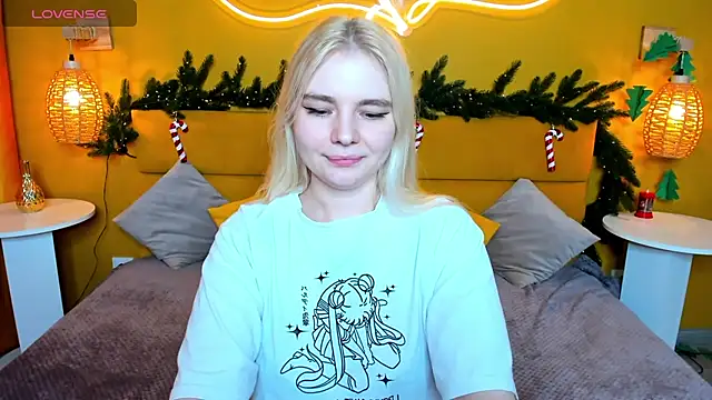 RuthBryant's cam snapshot