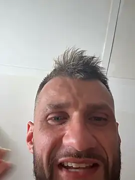 sexyhotstud12 live sex cam