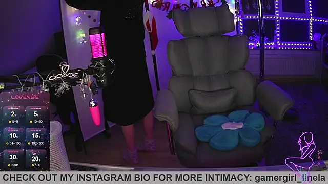 Gamergirl-Linela live sex cam