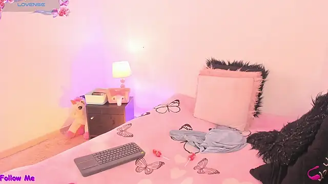 SophieRossi live sex cam