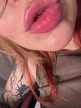 YunoRose_'s cam snapshot