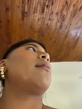 LinnaGardenia's cam snapshot