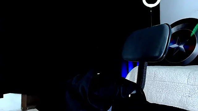 Antonywebb94 live sex cam