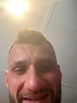 sexyhotstud12 live sex cam