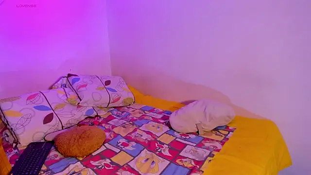 Apriilpeach_ live sex cam