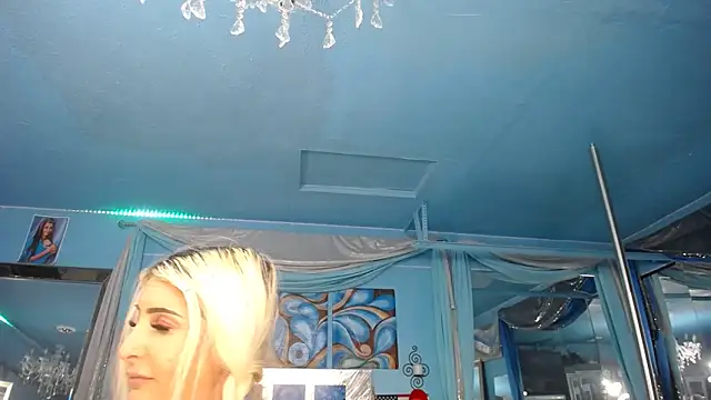 ADRIANNA_FOX live sex cam