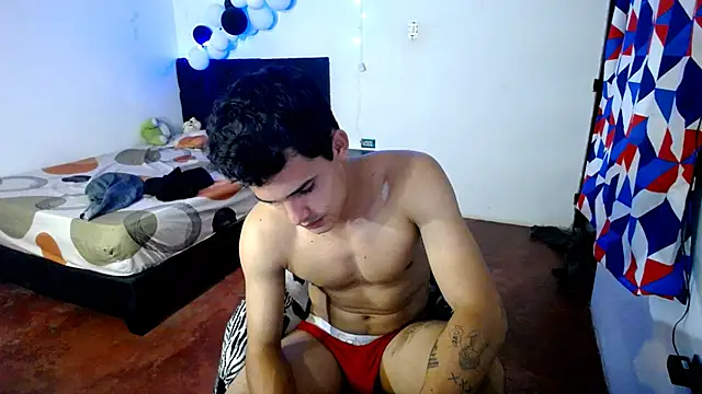 freddy_romas live sex cam