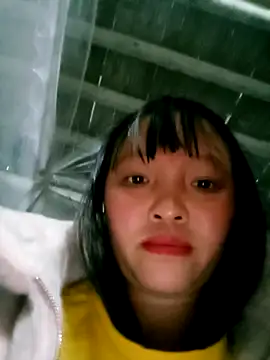 Minkine022 live sex cam