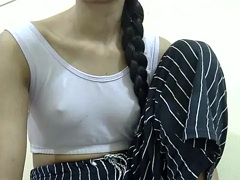 Anu_tiny's cam snapshot