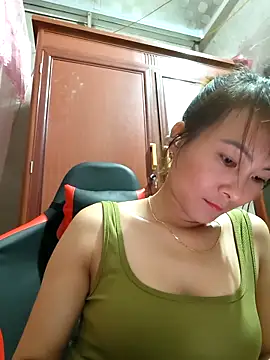 Yumyum_kiw's cam snapshot