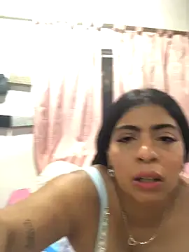 Rachellcooperrr's cam snapshot