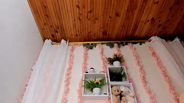 Idara_Rosse's cam snapshot