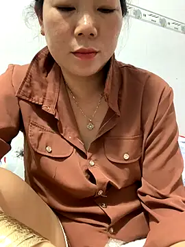 Baby-bigtits's cam snapshot