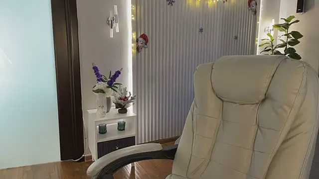 OhMyEmma's cam snapshot