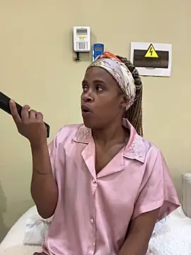 SlimSoFreaky_'s cam snapshot