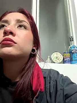 emily_layton's cam snapshot