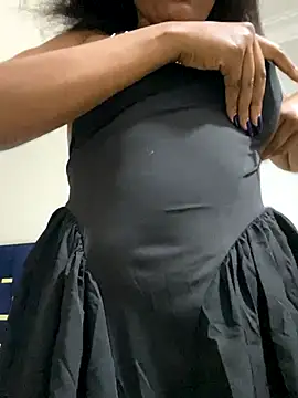 Dellah27 live sex cam