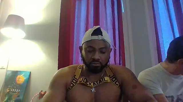 DildoPlayer33 live sex cam