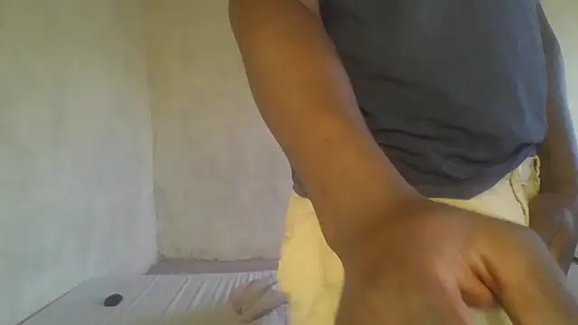 UsTwo_'s cam snapshot