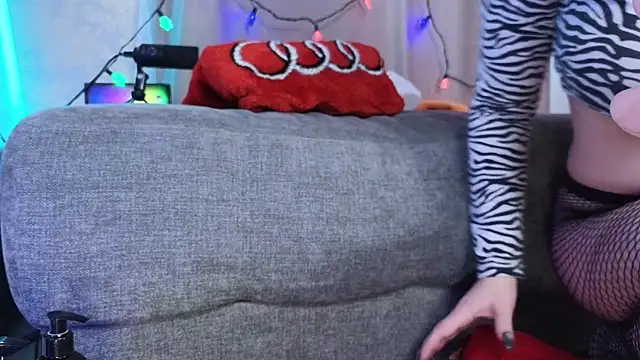 Lolitahot0's cam snapshot