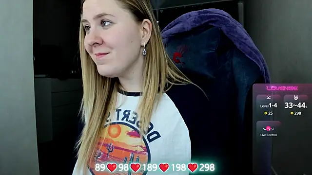 Olivia_Munk's cam snapshot