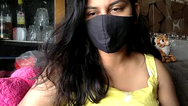 Haanikaur_saavi live sex cam