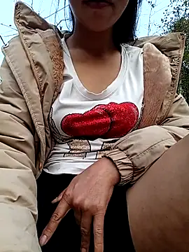 emaame68's cam snapshot