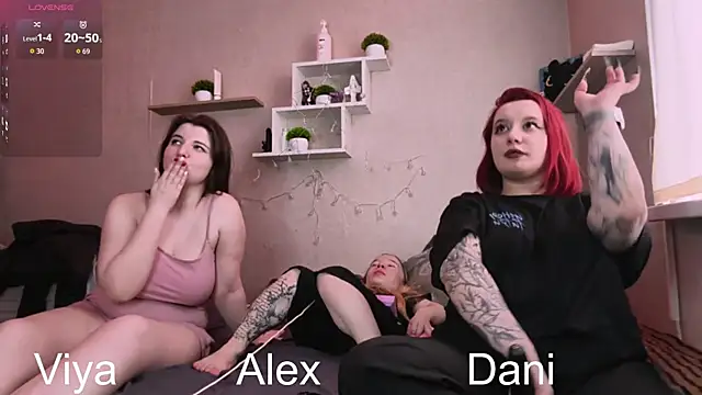 Dani_RedheaDevil live sex cam