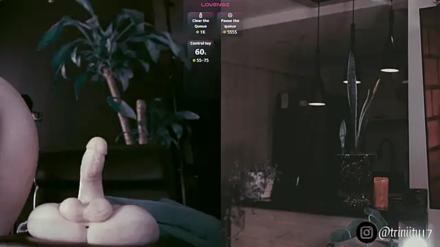 Trinity___s's cam snapshot