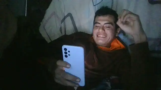 Ortiz3404 live sex cam