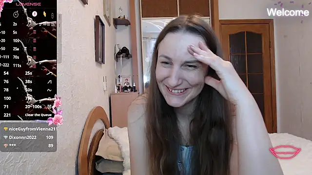 Yevgeshka-Milashka live sex cam