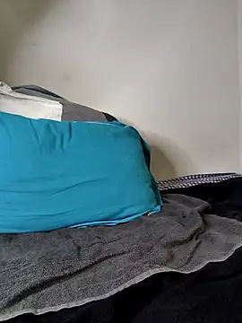 Volcaniiia's cam snapshot