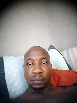 TheeRealShow live sex cam