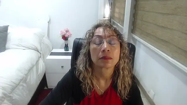 jesy_hot's cam snapshot