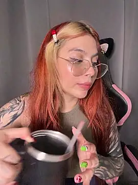 YunoRose_'s cam snapshot