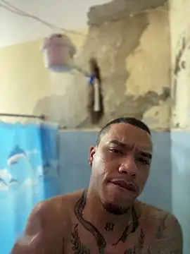 AlphaMasterXxx live sex cam