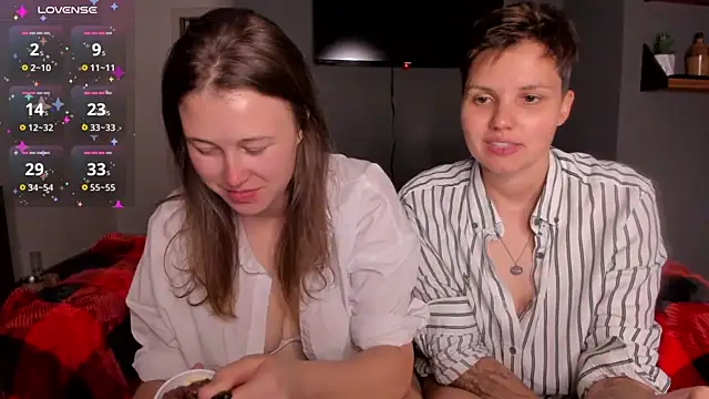 Tenderly_Couple live sex cam